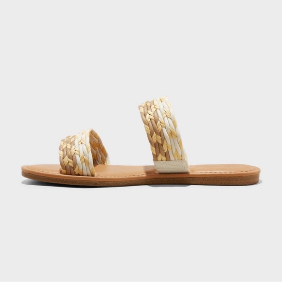 NWT Women's Anita Two-band Slide Sandals -
Universal Thread Cream 6 - Picture 2 of 7